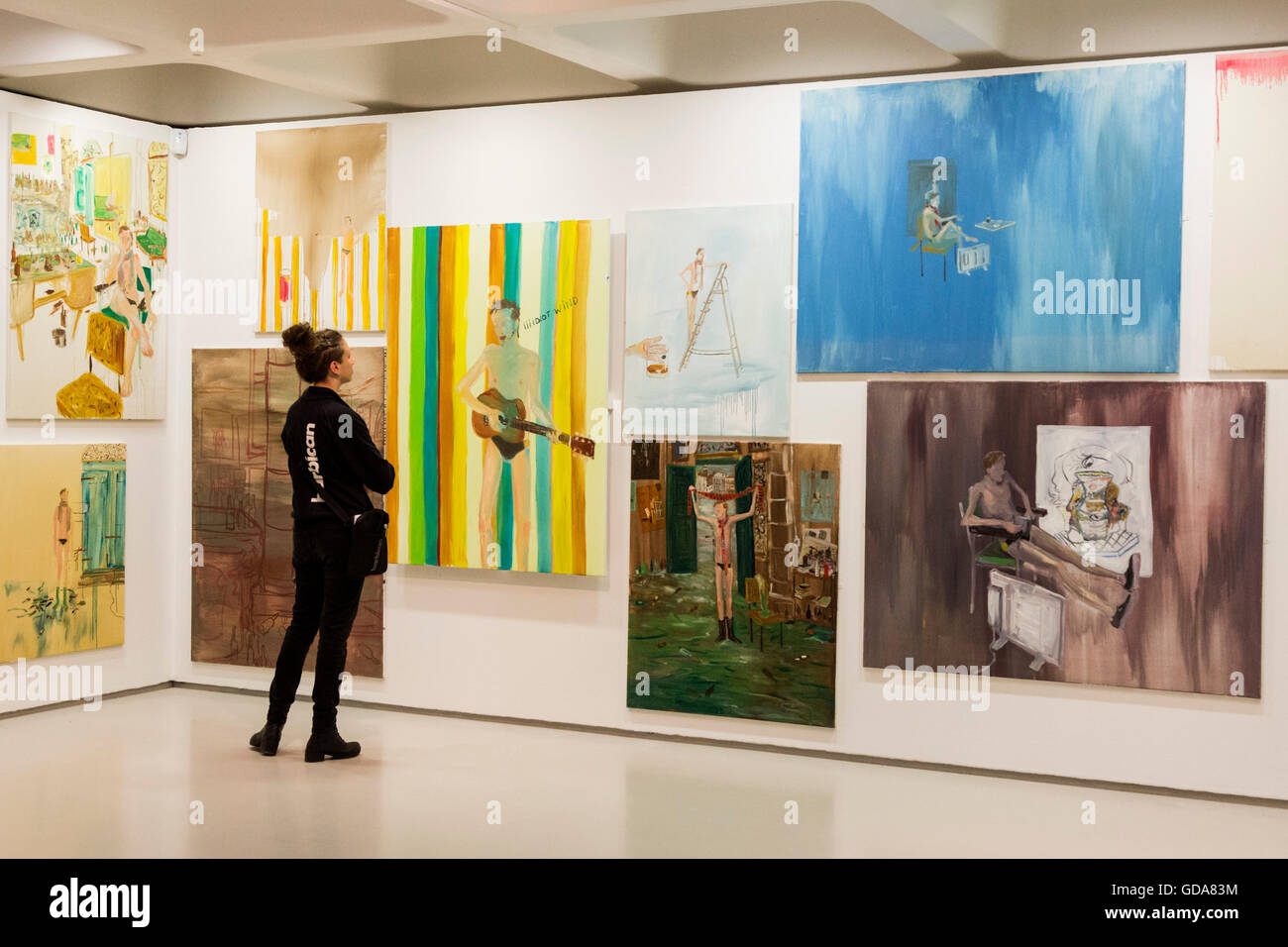 London, UK. 13. Juli 2016. Ende - Venezia, 2009. Zusammenführung von live-Performance, Musik, Film, Malerei, ist Skulptur und Zeichnung, diese Einzelausstellung in der Barbican der erste im Vereinigten Königreich, der die Arbeit des international renommierten isländischen Künstlers Ragnar Kjartansson Umfrage. Die Ausstellung läuft vom 14. Juli bis 4. September 2016. Stockfoto