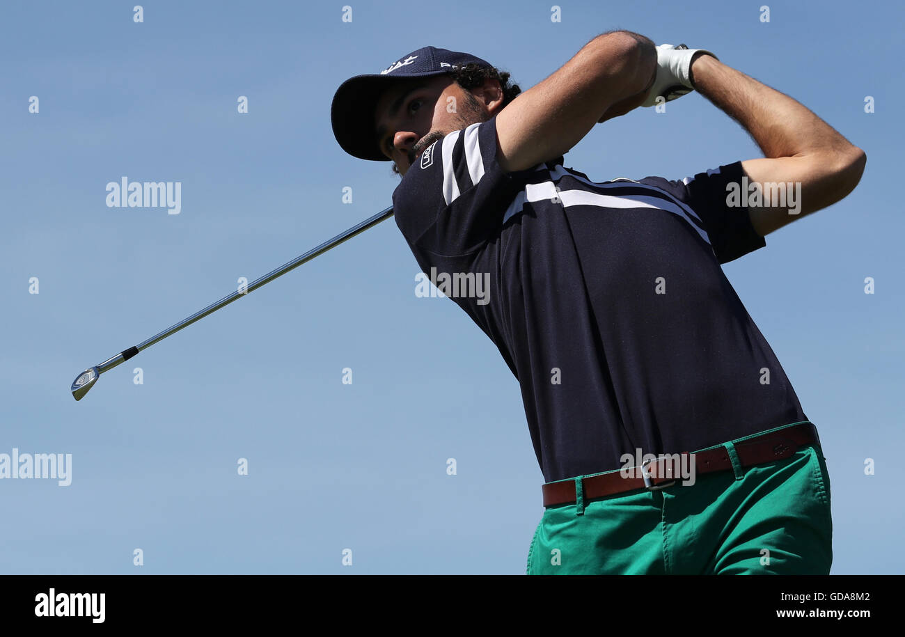 Am ersten Tag der Open Championship 2016 im Royal Troon Golf Club, South Ayrshire, schlägt der französische Clement Sordet am dritten Loch ab. DRÜCKEN SIE VERBANDSFOTO. Bilddatum: Donnerstag, 14. Juli 2016. Siehe PA Geschichte GOLF Open. Bildnachweis sollte lauten: David Davies/PA Wire. Stockfoto