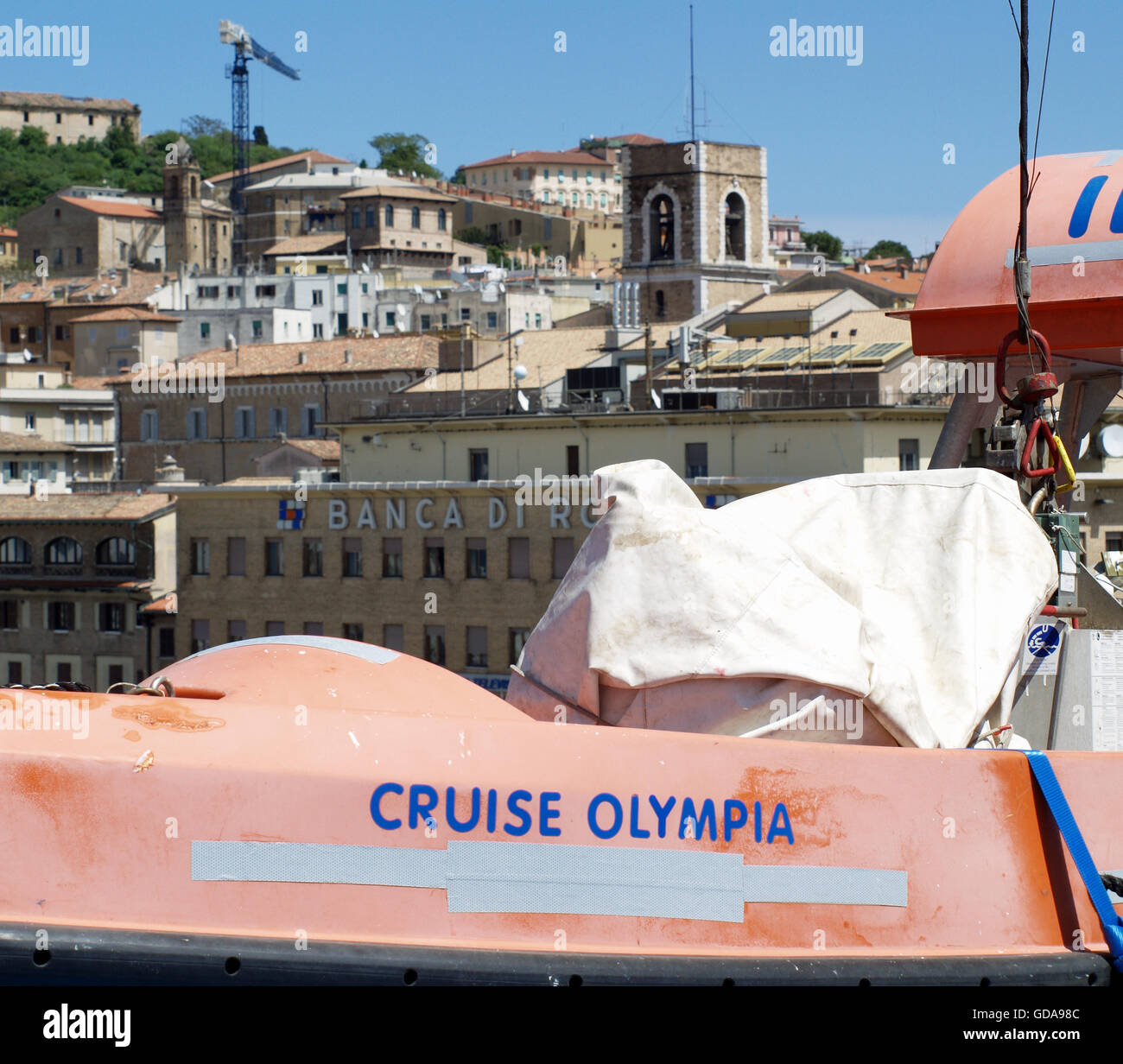 Blick auf Rettungsboot in Ancona Hafen aus an Bord Minoan Lines Fähren Cruise Olympia Stockfoto