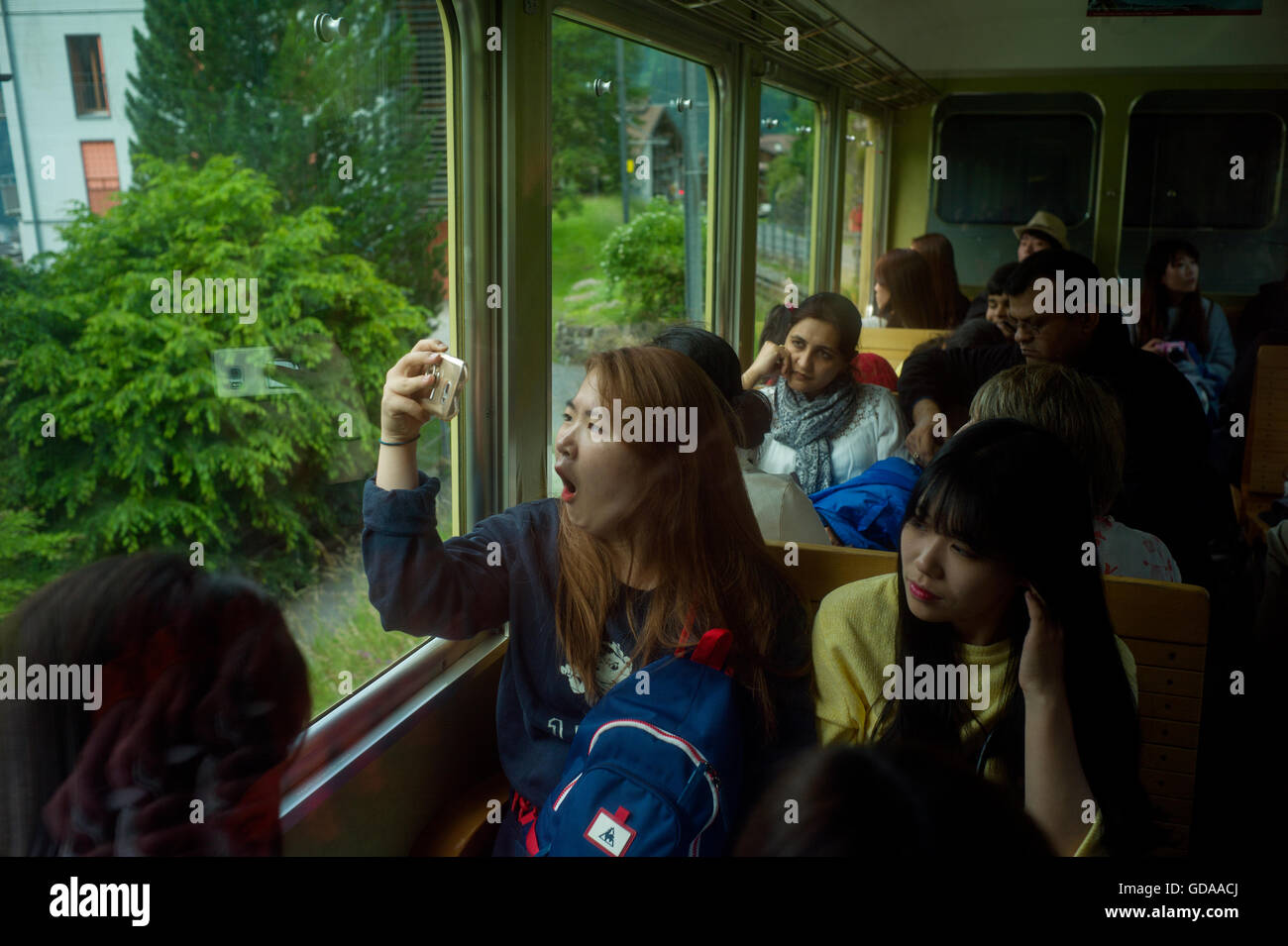 Schweiz. Berner Oberland. Juli 2016 Selfie Fotos in den Schweizer Alpen auf kleinen Scheidegg über Grindlewald und Wengen. Stockfoto