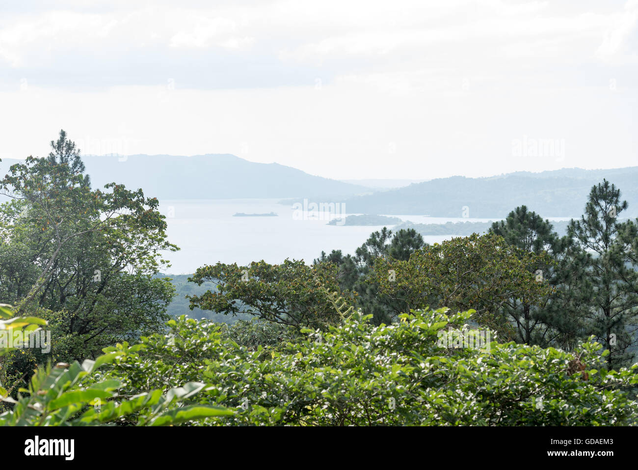 Costa Rica, Alajuela, San Carlos, mit Blick auf den Arenal-See, der in Costa Rica und mit einer Fläche von 80 km ² der größte See des Landes ist Stockfoto