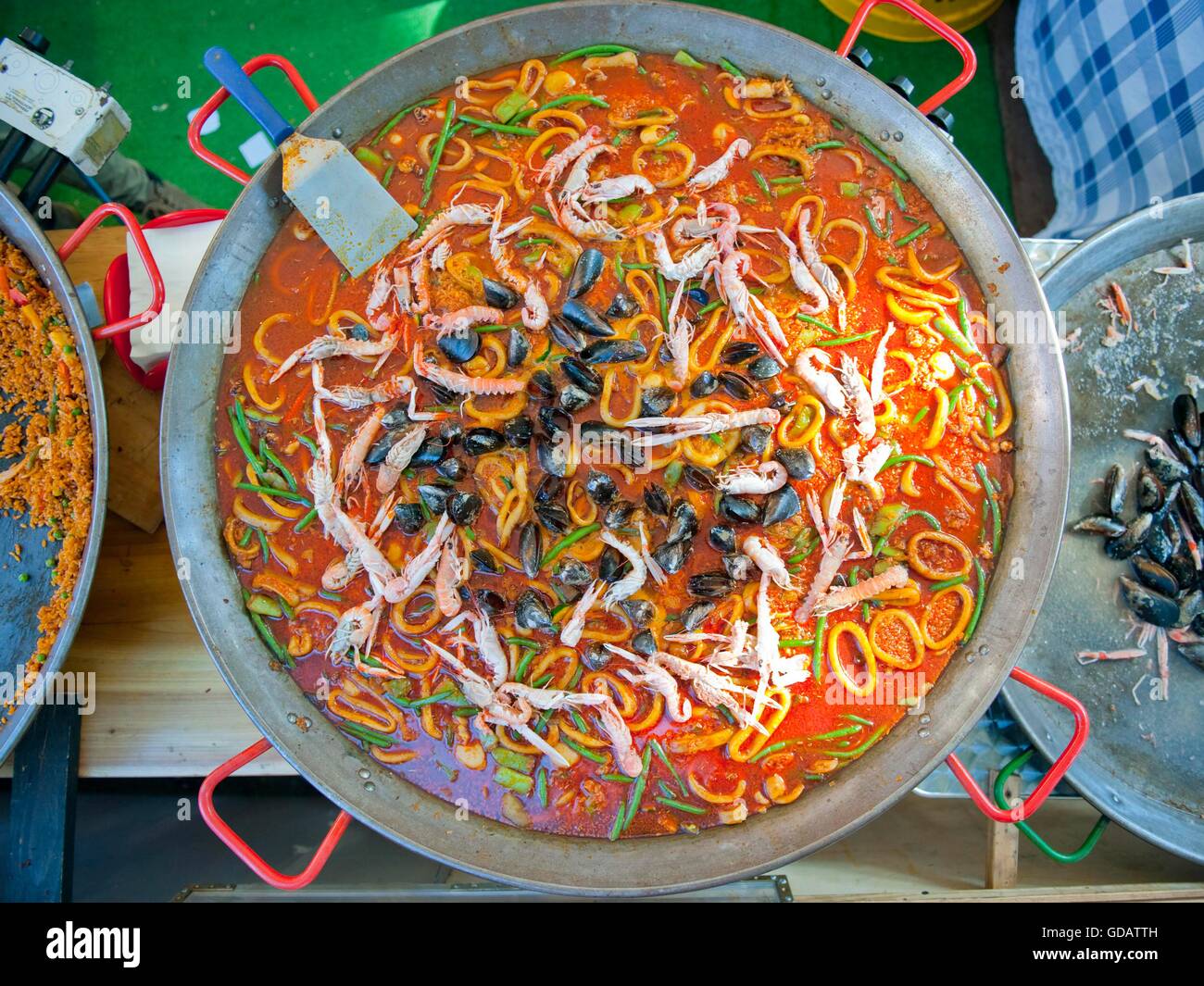 Speiselokal in Rom, typische Paella von Valencia Kredit © Fabio Mazzarella/Sintesi/Alamy Stock Photo *** lokalen Caption *** Str Stockfoto