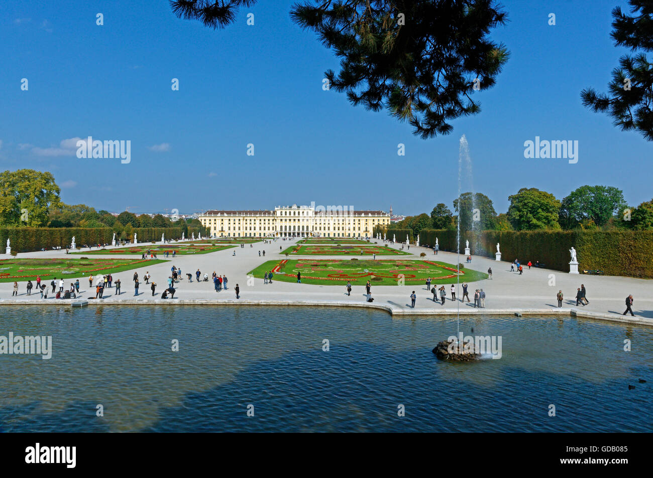Burg, Schönbrunn, Neptun Brunnen, park Stockfoto