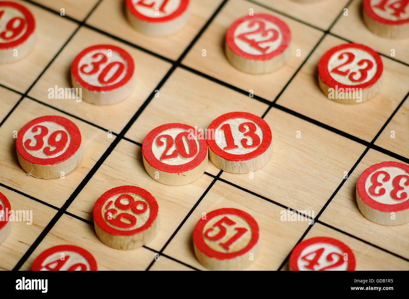 Hölzerne zahlen, zufällige choice.2013 im Vordergrund. Stockfoto