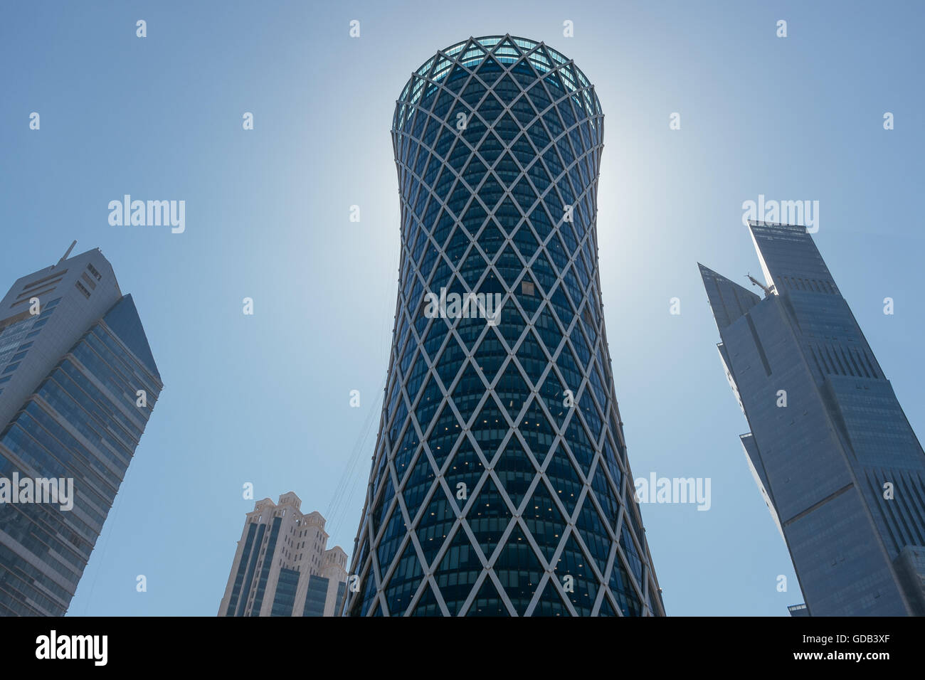 Wolkenkratzer in Doha West Bay, Hauptgebäude ist Tornado Tower. Stockfoto