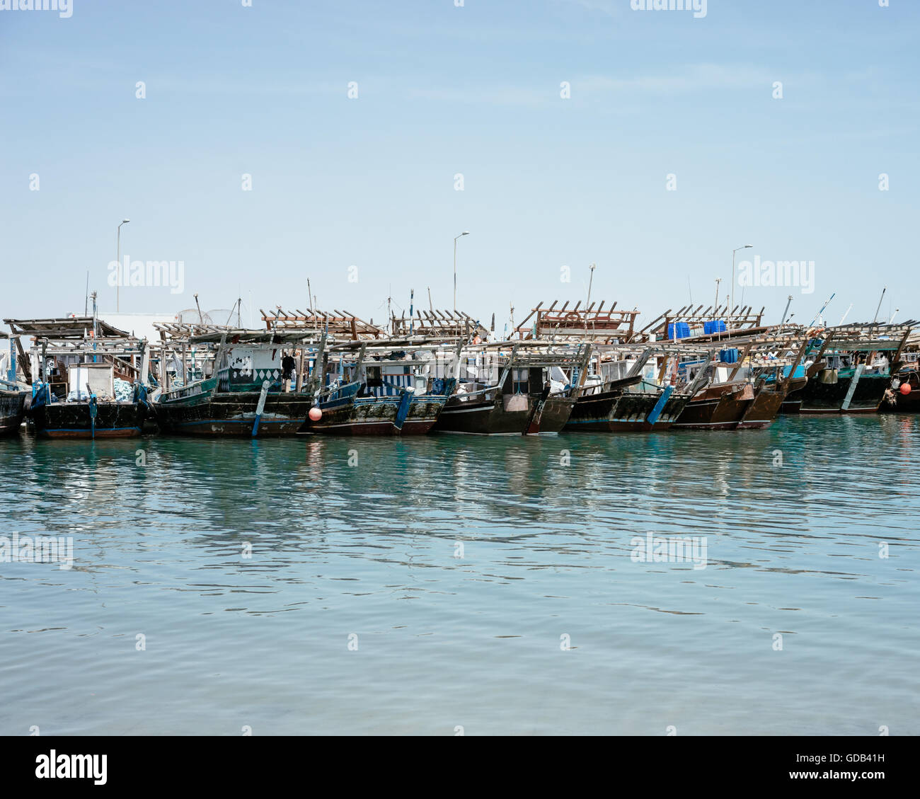 Angelboote/Fischerboote oder Dhaus, bei Al Khor, Katar. Stockfoto