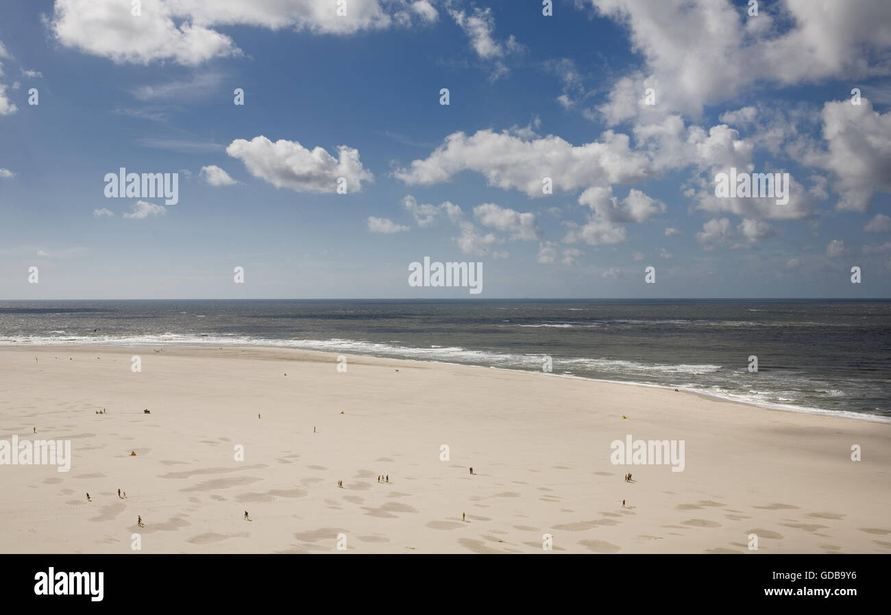 Die Nordsee und der Strand wie vom Leuchtturm Texel Holland gesehen Stockfoto