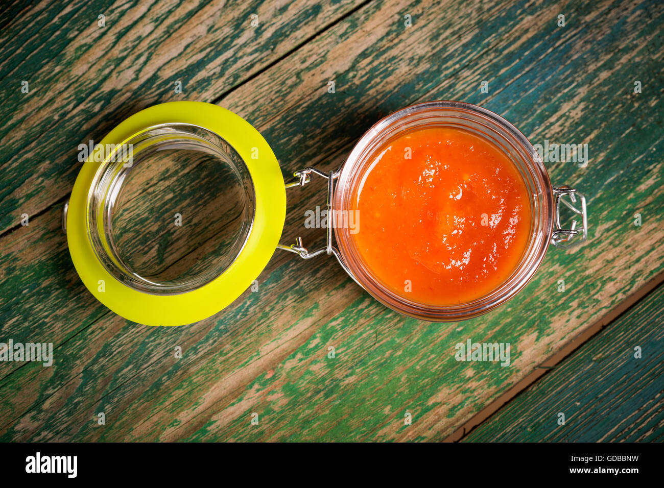 Natürliche DIY-Habanero-Ananas-Soße Stockfoto