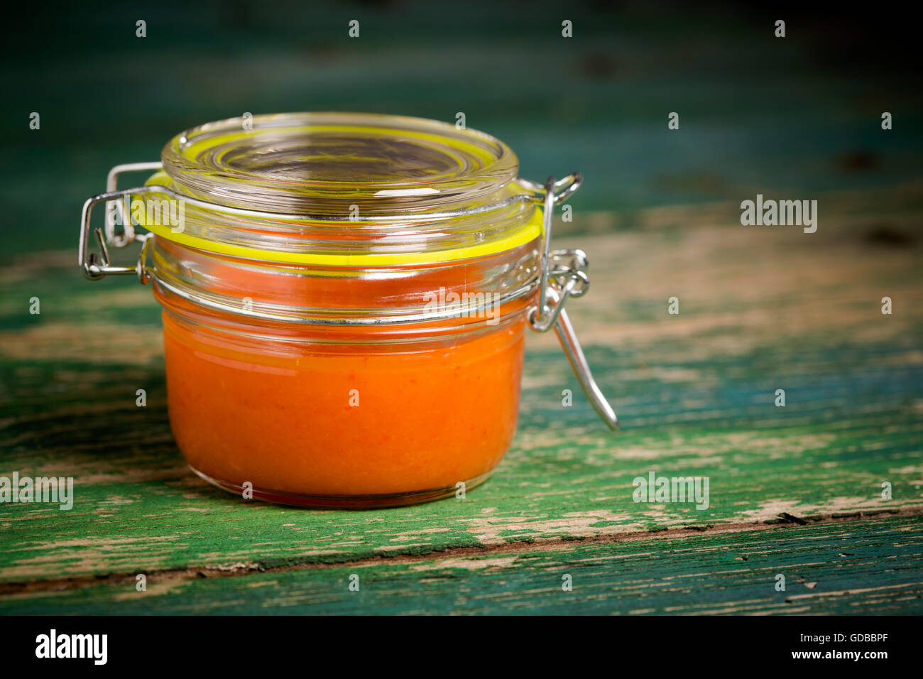 Natürliche DIY-Habanero-Ananas-Soße Stockfoto