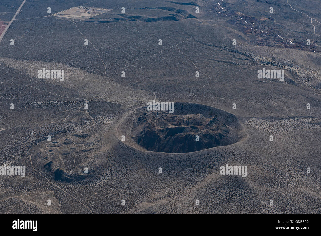 einem der Mono-Inyo Krater in der Nähe von Mono Lake in Owens Valley, Kalifornien, USA Stockfoto