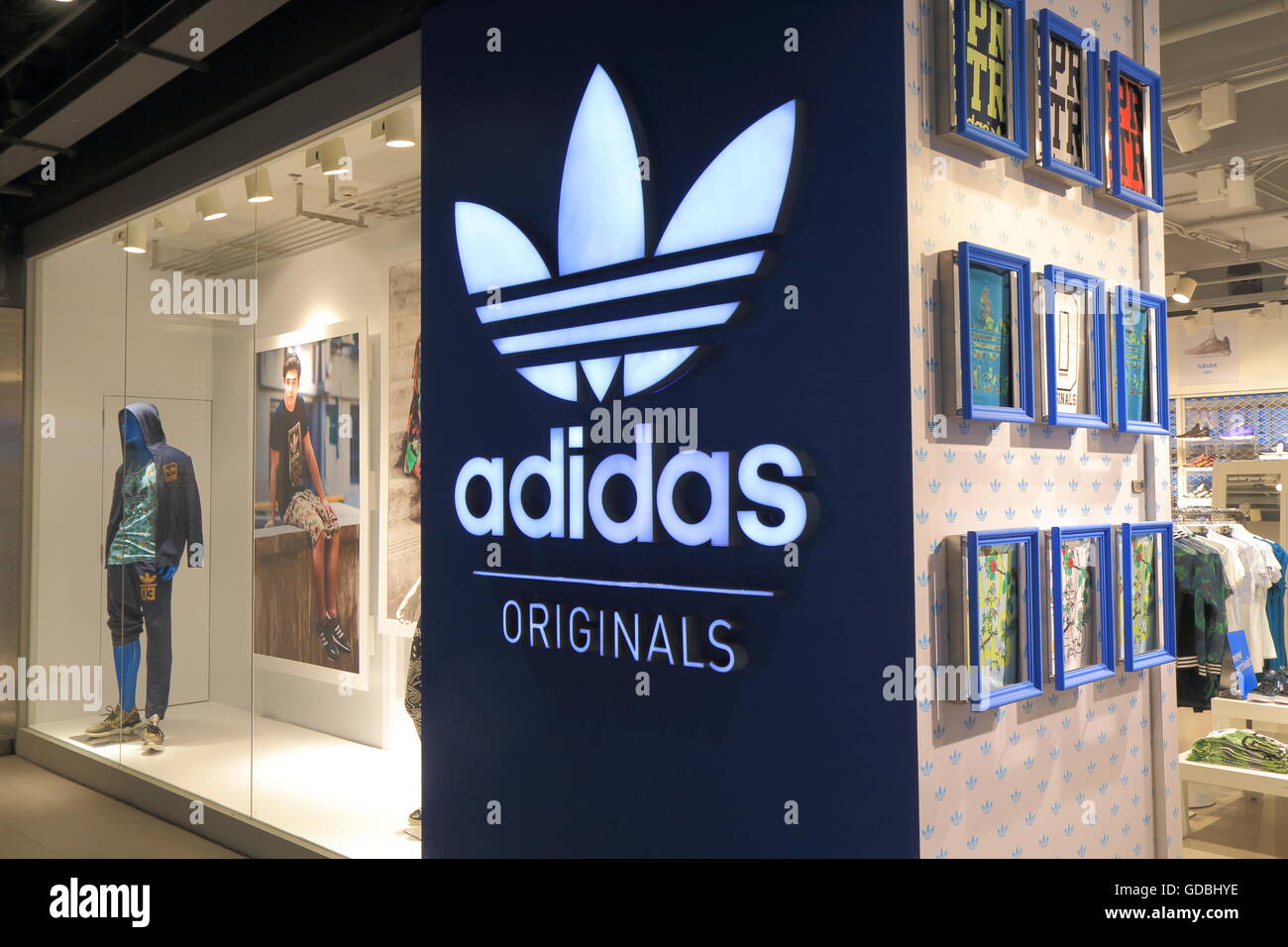 Adidas Shop im Siam Center in Bangkok Thailand. Stockfoto