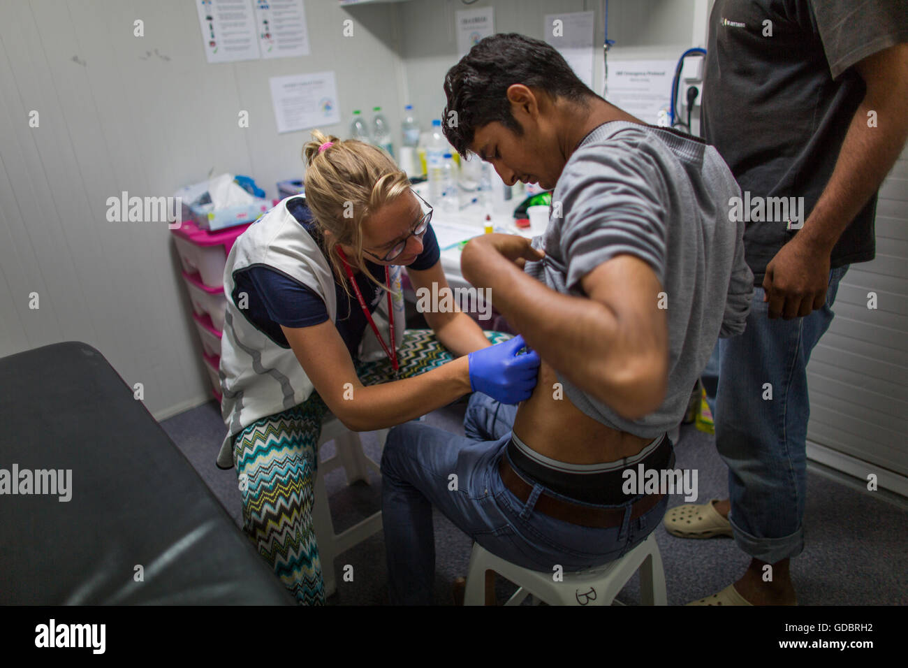 Mobile Klinik für syrische Flüchtlinge in Moria Camp laufen Boot Flüchtling-Stiftung in Lesbos, Griechenland Stockfoto