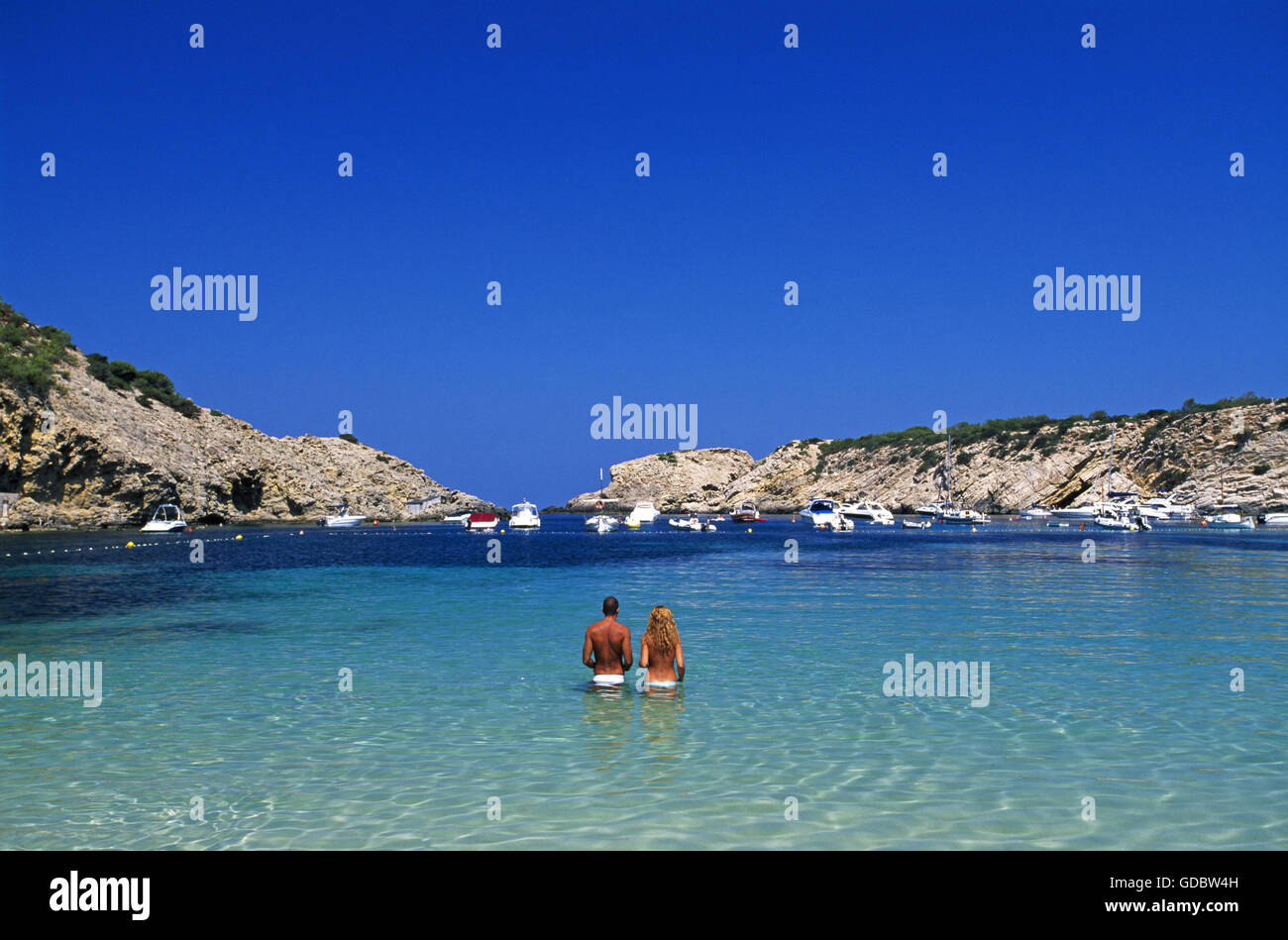 Zu zweit am Cala Moli, Ibiza, Balearen, Spanien Stockfoto