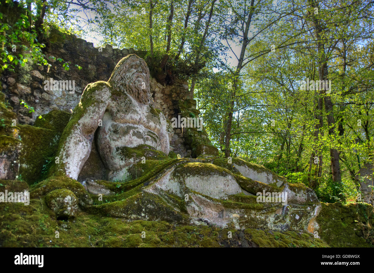 NeptunStatue, Park Sacro Bosco, Bomarzo, Lazio, Italien / Parco dei
