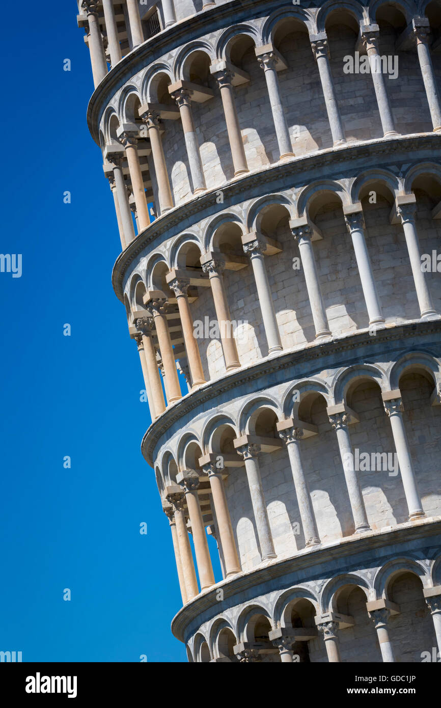 Pisa, Pisa Provence, Toskana, Italien.  Schiefe Turm von Pisa auf der Piazza del Duomo (Domplatz) Stockfoto