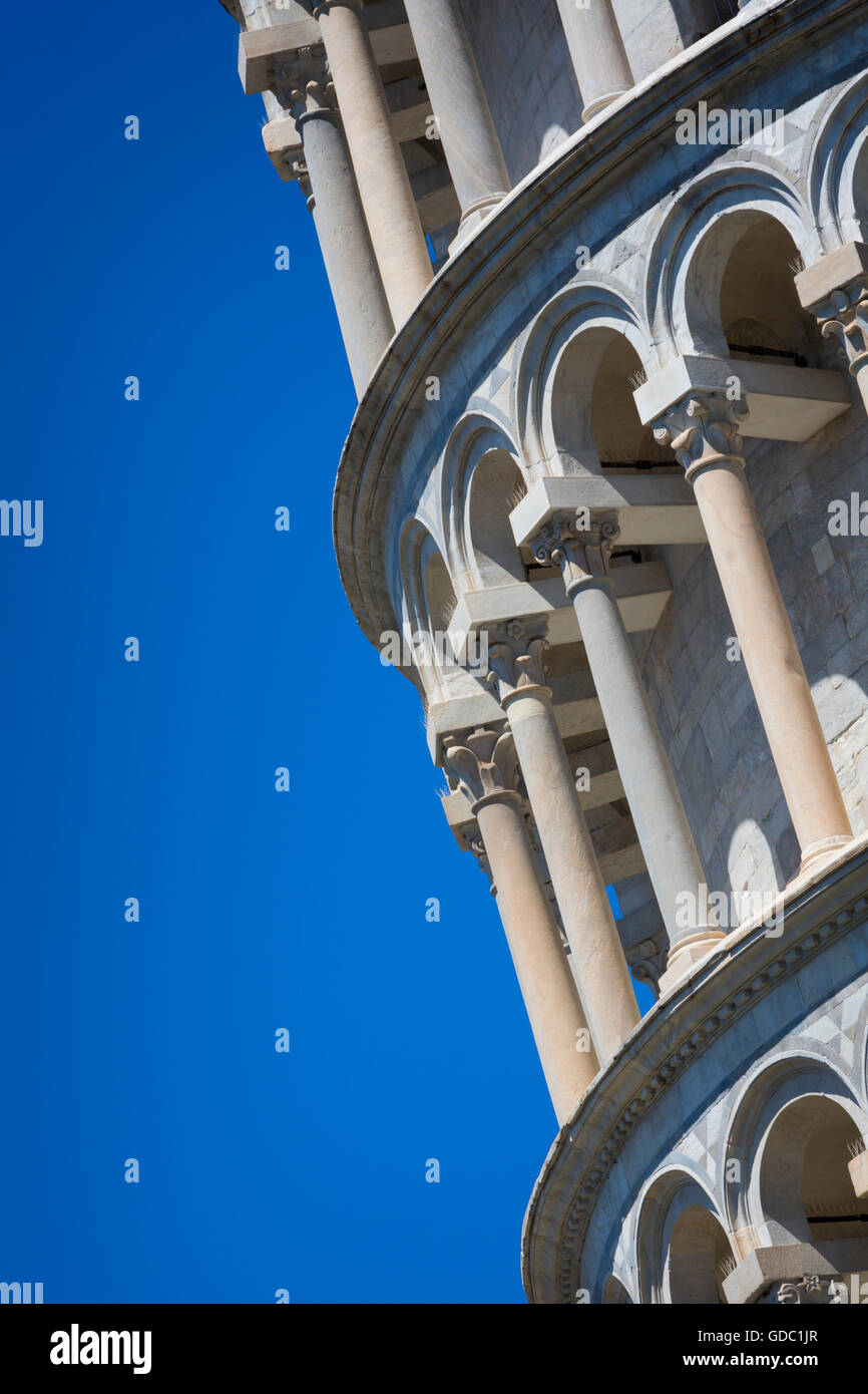 Pisa, Pisa Provence, Toskana, Italien.  Schiefe Turm von Pisa auf der Piazza del Duomo (Domplatz) Stockfoto