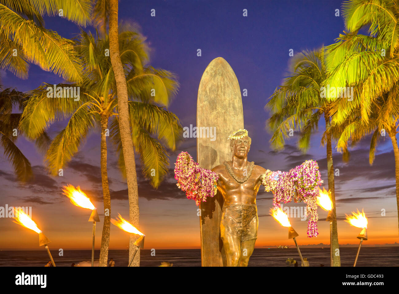 USA, Hawaii, Oahu, Honolulu, Waikiki, Duke Kahanamoku Statue Stockfoto