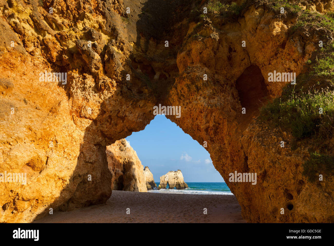 Praia Dos Tres Irmãos, Portugal, Algarve Stockfoto