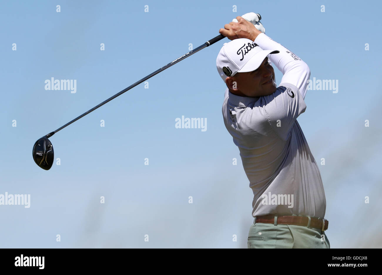 Bill Haas aus den USA schlägt am ersten Tag der Open Championship 2016 im Royal Troon Golf Club, South Ayrshire, das vierte Loch ab. DRÜCKEN SIE VERBANDSFOTO. Bilddatum: Donnerstag, 14. Juli 2016. Siehe PA Geschichte GOLF Open. Bildnachweis sollte lauten: David Davies/PA Wire. Stockfoto