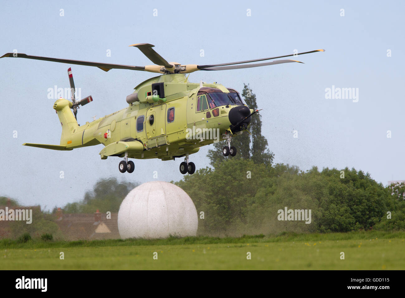 AgustaWestland AW101 Heilicopter getestet auf das Leonardo-Finmeccanica Unternehmen Montage vor Ort in Yeovil, Somerset, Großbritannien Stockfoto