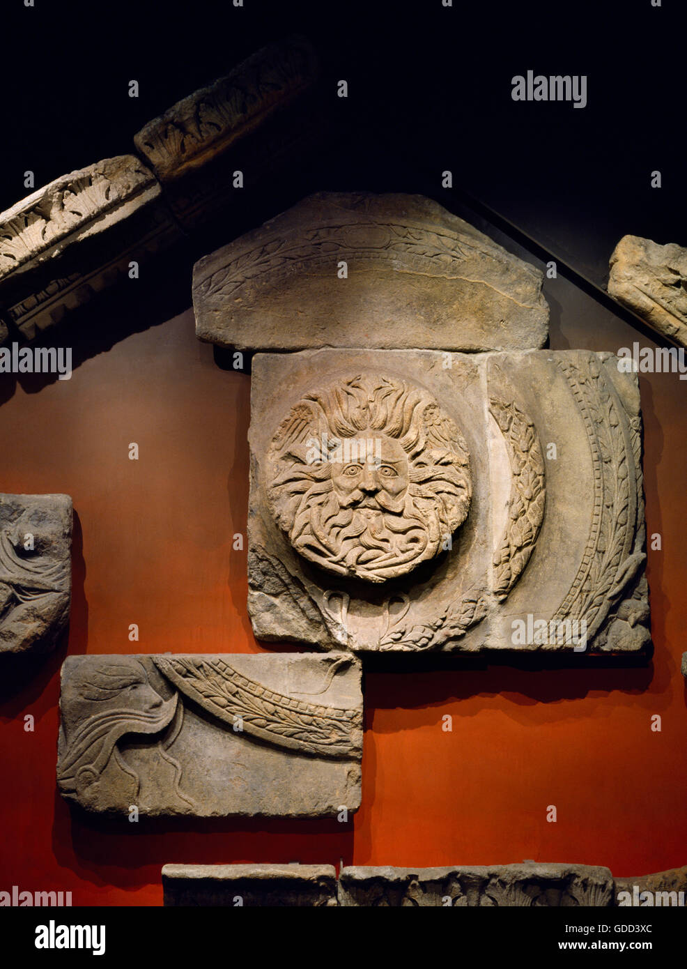 Museum der römischen Bäder: Medusenhaupt vom Giebel des klassischen Tempel der Bäder, Tempel & Spa-Komplex Romano-keltischen Fusion Sulis Minerva gewidmet Stockfoto