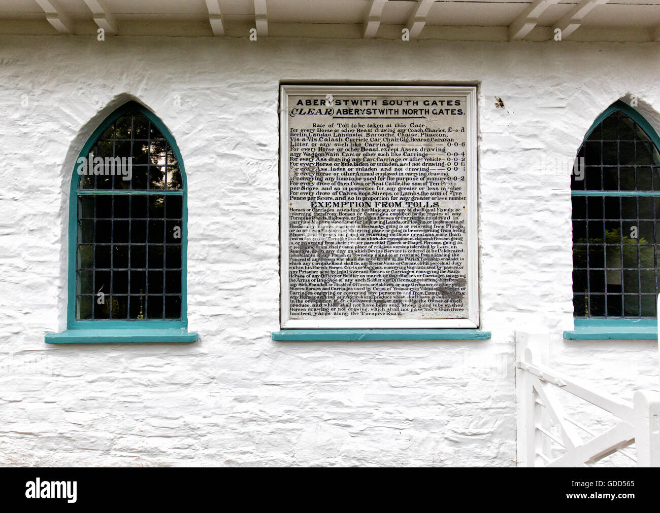 Regeln und Gebühren beachten Sie auf rekonstruierten Aberystwyth South Gates Zollhaus am St Fagan National History Museum in Wales Stockfoto
