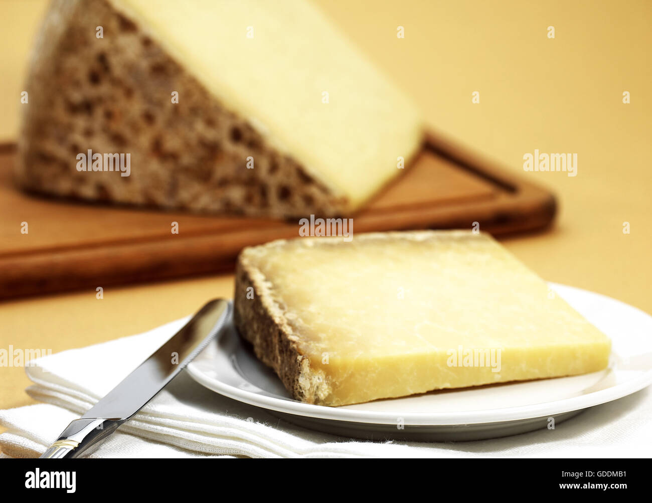 Cantal, französischer Käse aus Kuhmilch hergestellt Stockfoto