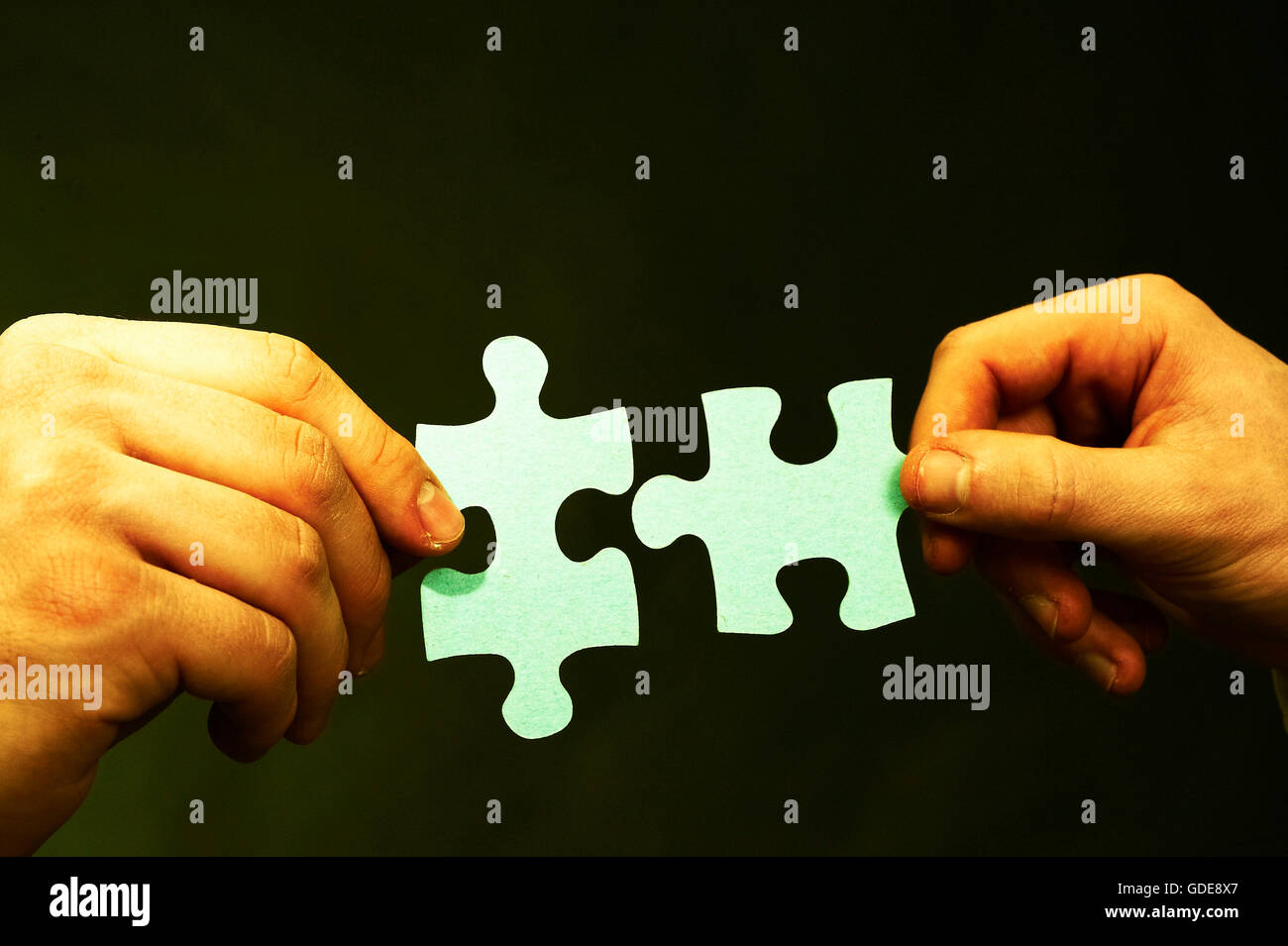 Hände, Hand, Zusammenschluss, union, vereinen, Passform, Jigsaw Puzzle, Männer, Business, Wirtschaft Stockfoto