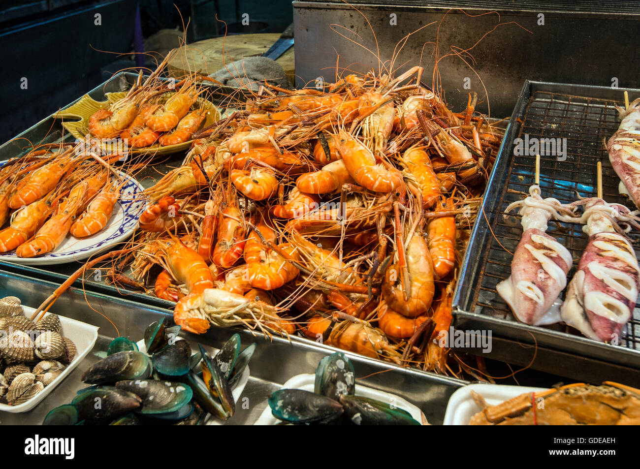 Essen Ständen und Restaurants, Bangkok, Thailand. Stockfoto