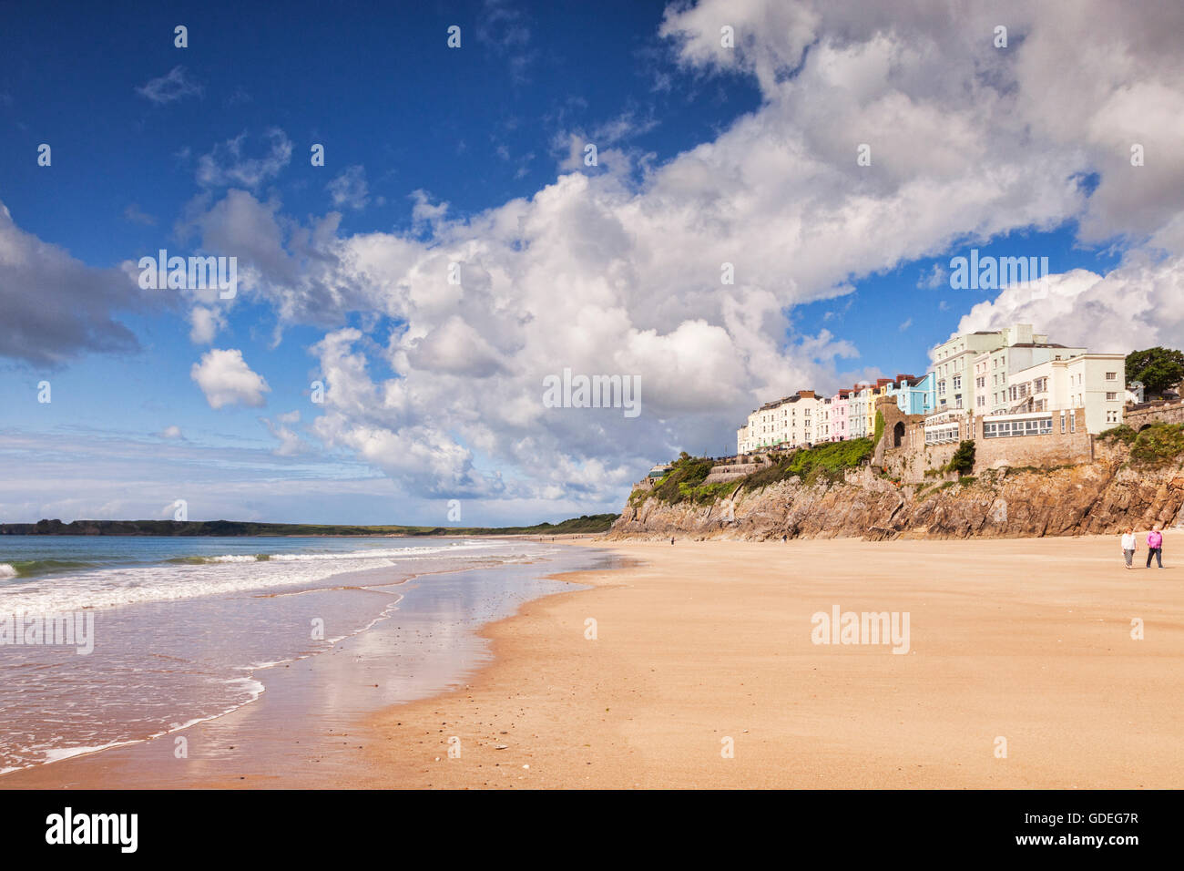 South Beach und die Esplanade, Tenby, Pembrokeshire, Wales, UK Stockfoto
