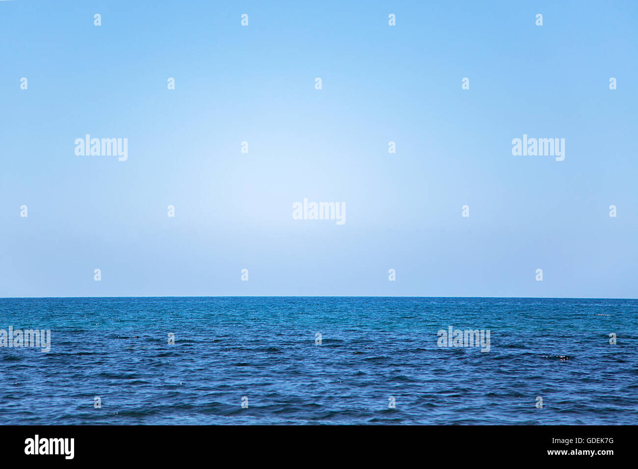 Blick auf Ozean Horizont am Atlantik Stockfoto