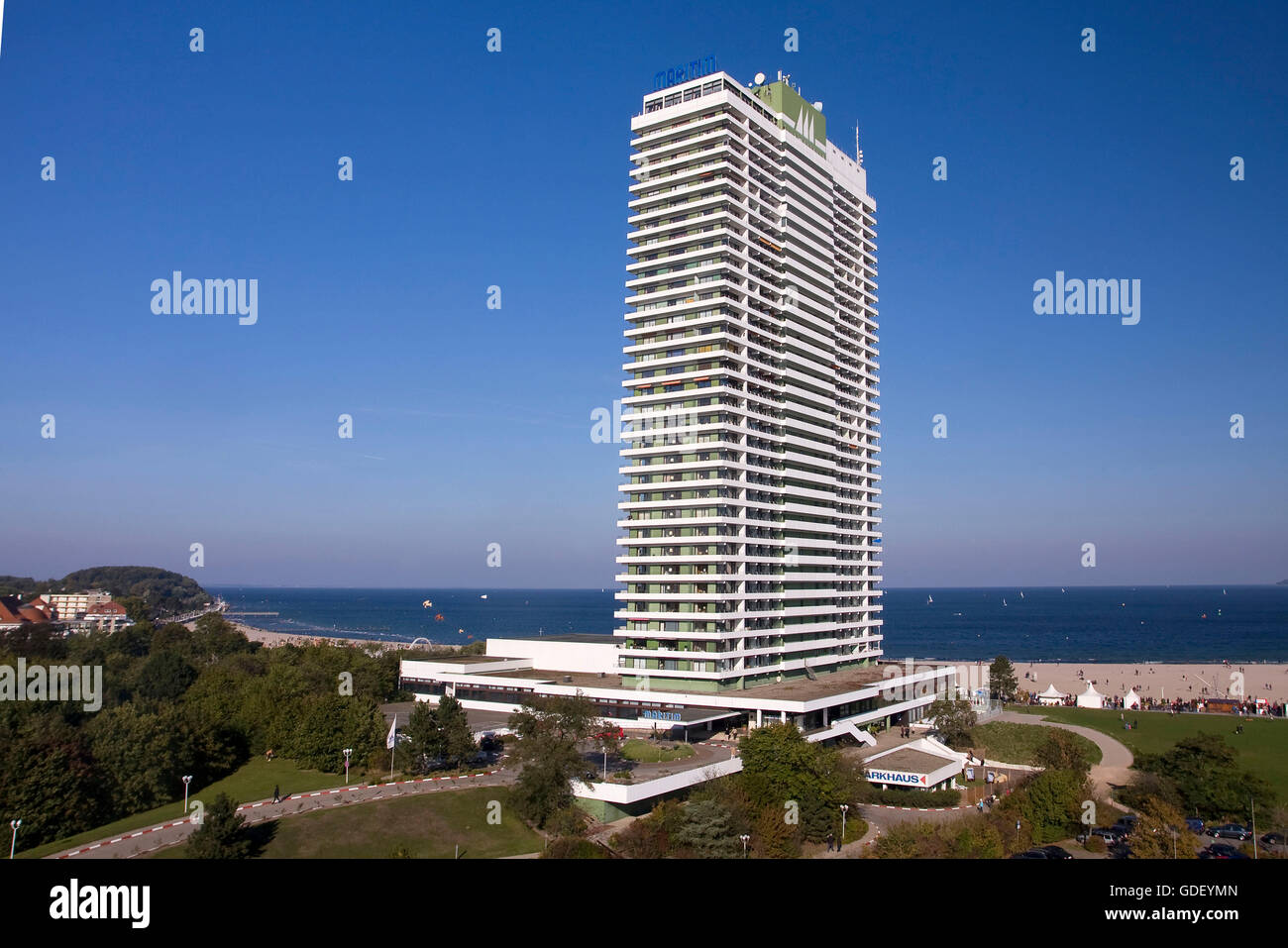 Maritim Hotel, Spa Ostseebad Travemünde, Bucht von Lübeck, Schleswig-Holstein, Deutschland, Travemünde, Lübecker Bucht Stockfoto