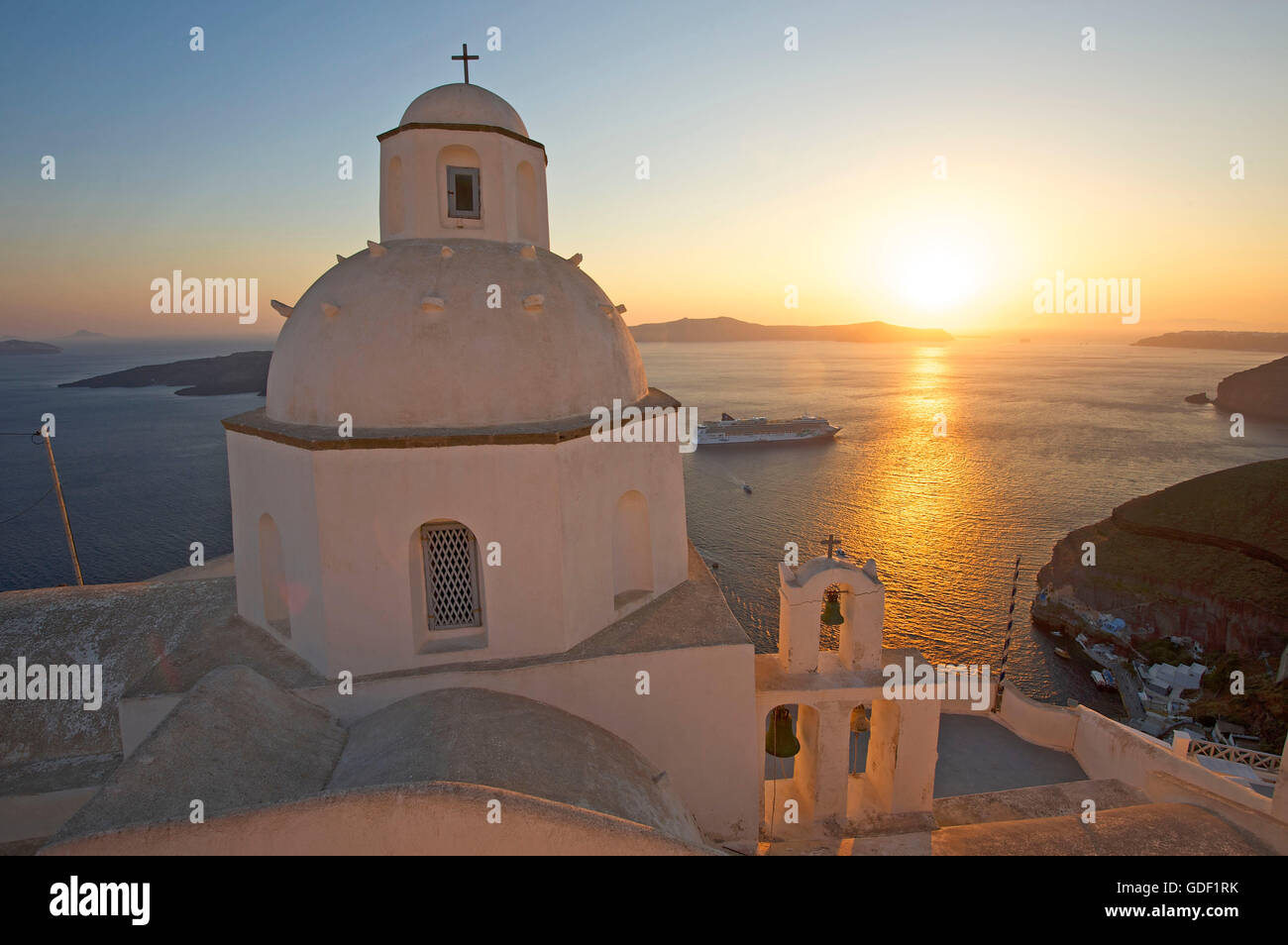 Sonnenuntergang in Thira, Santorin, Kykladen, Griechenland Stockfoto