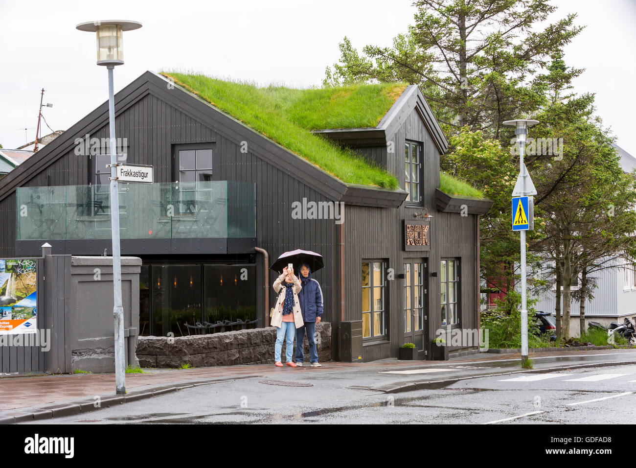Gebäude mit Sod Dach, Frakkastigur Street, Reykjavik, Island Stockfoto