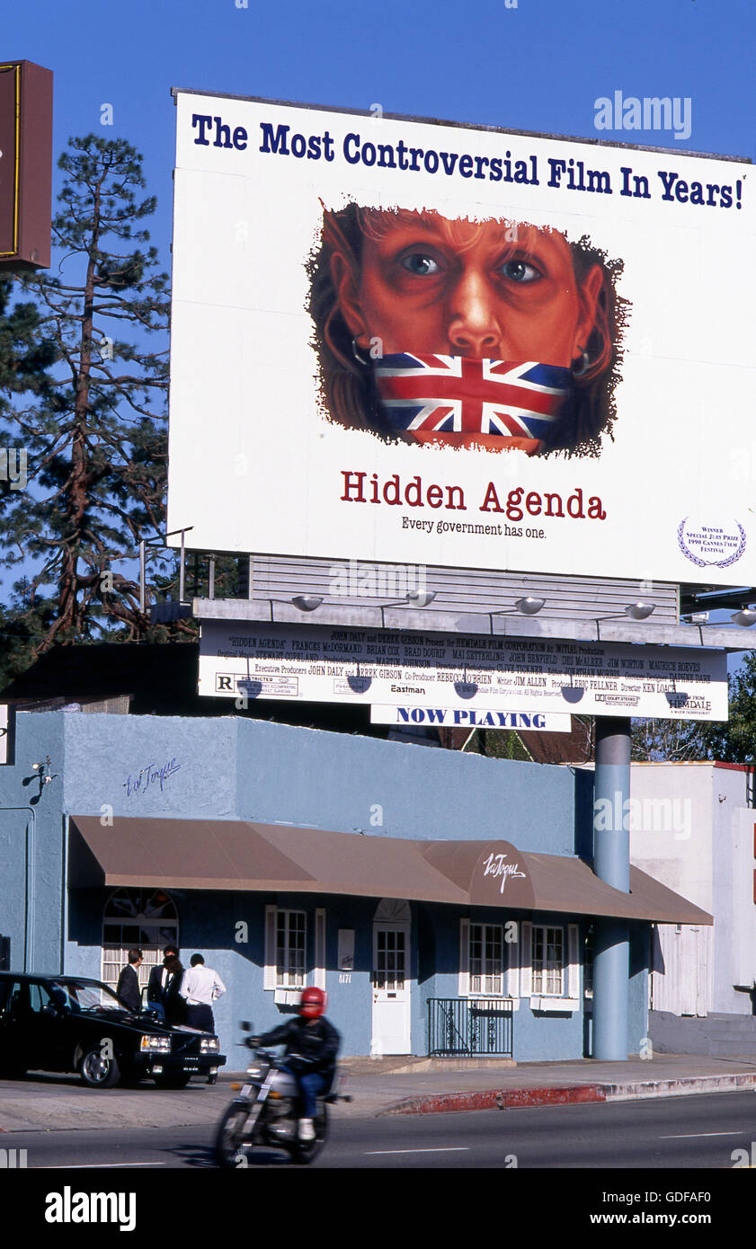 Billboard über La-Hauben-Restaurant auf dem Sunset Strip in Los Angeles circa 1990 Stockfoto