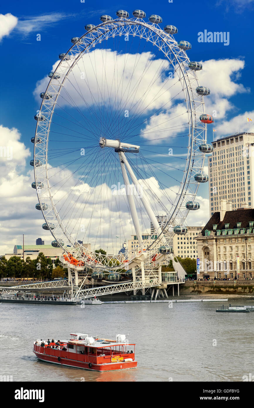 Millennium Wheel oder London Eye und die Themse, London, England, Großbritannien, Vereinigtes Königreich Stockfoto