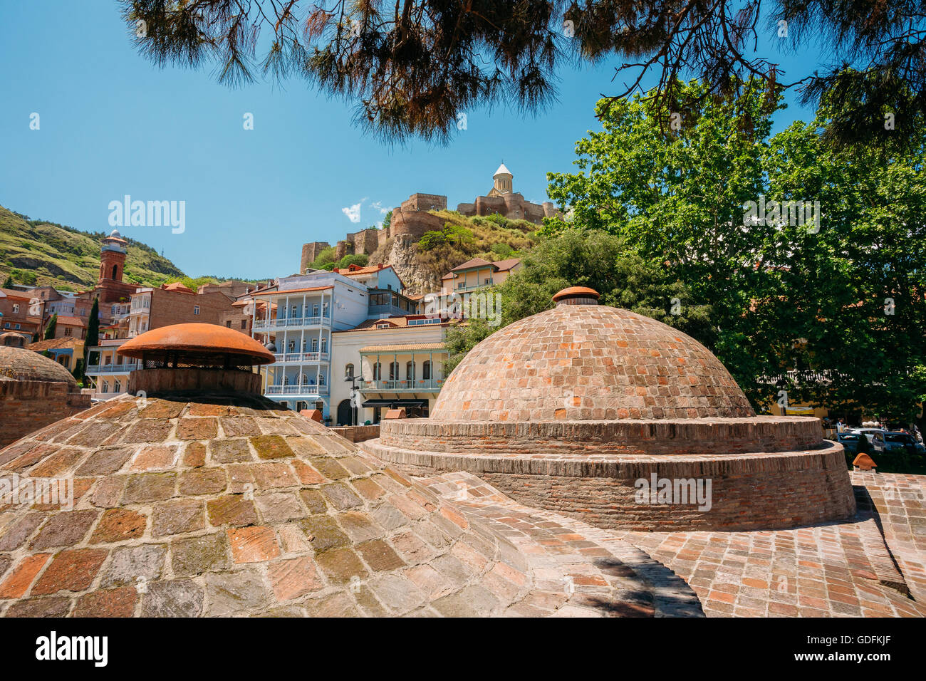 Abanotubani - Bad Bezirk - ist der alte Stadtteil von Tbilisi, Georgien, bekannt für seine Schwefelsäure Bäder. Stockfoto