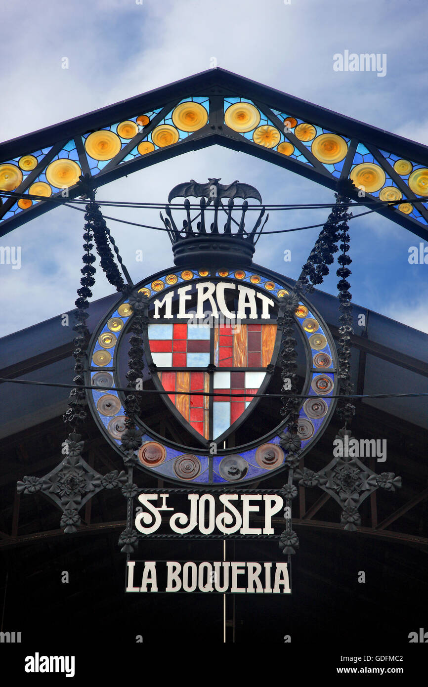 Eingang des er Boqueria ("Mercat de Sant Josep"), den berühmten Markt neben der Rambla Barcelona, Katalonien, Spanien. Stockfoto