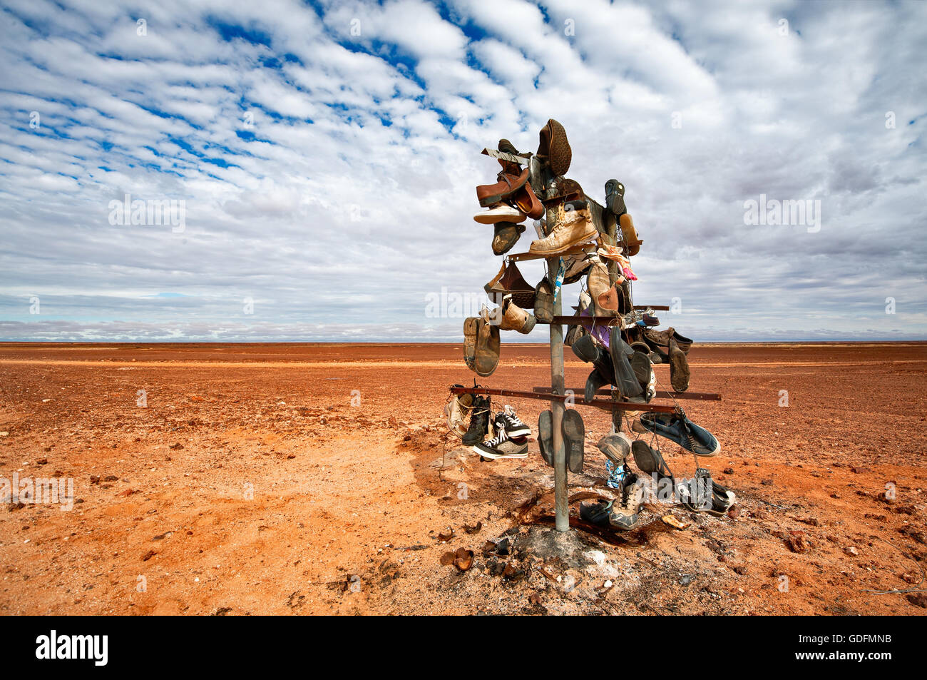 Lustige Schuhspanner im outback Wüstengebiet von South Australia. Stockfoto