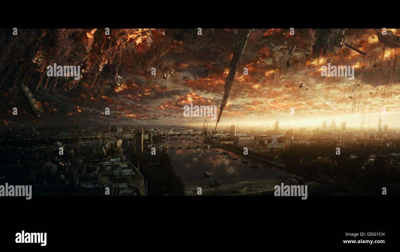 Datum der Freigabe: 24. Juni 2016 Titel: Independence Day: Wiederaufleben STUDIO: 20. Jahrhundert-Fuchs-Direktor: Roland Emmerich PLOT: zwei Jahrzehnte nach dem ersten Independence Day Invasion, Erde ist mit einer neuen extrasolaren Bedrohung konfrontiert. Doch werden der Menschheit neue Raum Verteidigung ausreichen? Darsteller: Liam Hemsworth, Jeff Goldblum, Bill Pullman (Credit: c 20. Jahrhundert Fox/Unterhaltung Bilder /) Stockfoto