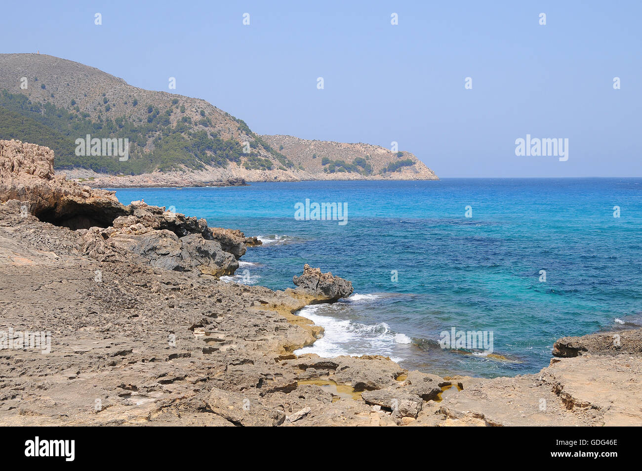 Klippen, Mittelmeer, blaues Wasser, klares Wasser Stockfoto