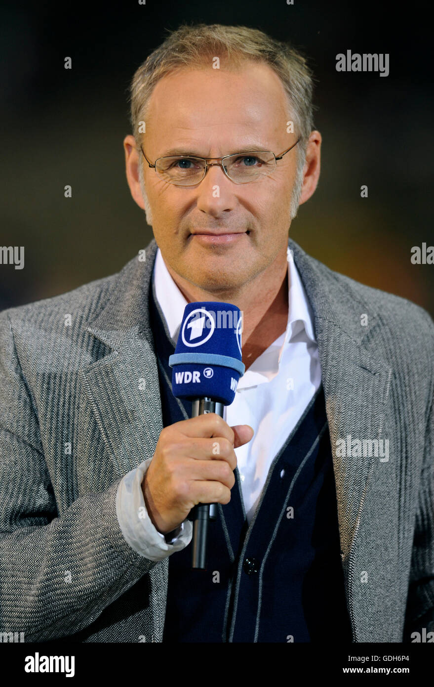 Deutschen ARD TV-Moderator Reinhold Beckmann, UEFA Fußball-Europameisterschaft 2012-Qualifikation Belgien Vs Deutschland 0-1 Stockfoto