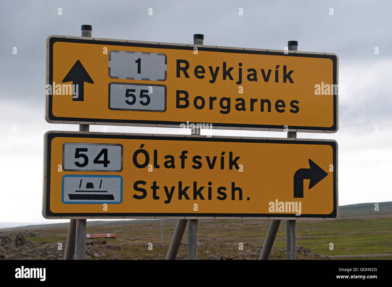Island: Richtung Süden, Wege für die Städte von Reykjavik und Bogarnes Stockfoto