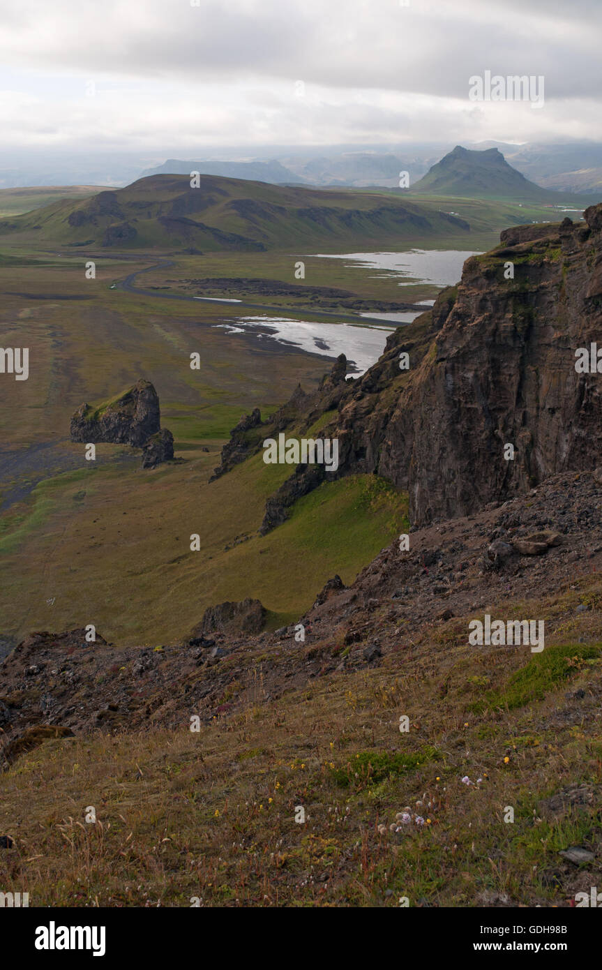 Island, Nordeuropa: Panoramablick von der Landzunge von Dyrholaey, in der Nähe von Vik i Myrdal, der südlichsten Dorf in Island Stockfoto