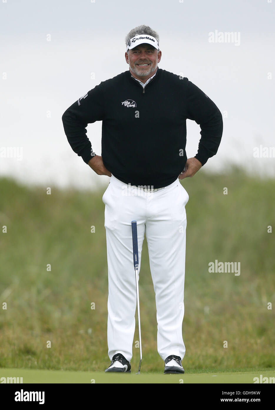 Northern Ireland Darren Clarke auf dem ersten Grün am Tag vier der The Open Championship 2016 im Royal Troon Golf Club, South Ayrshire. PRESSEVERBAND Foto. Bild Datum: Sonntag, 17. Juli 2016. Vgl. PA Geschichte GOLF Open. Bildnachweis sollte lauten: Danny Lawson/PA Wire. Einschränkungen: Nur zur redaktionellen Verwendung. Keine kommerzielle Nutzung. Standbild-Gebrauch bestimmt. Die Open Championship Logo und klare Verbindung zu The Open Website (TheOpen.com) auf Website-Veröffentlichung enthalten sein. Rufen Sie + 44 (0) 1158 447447 für weitere Informationen. Stockfoto