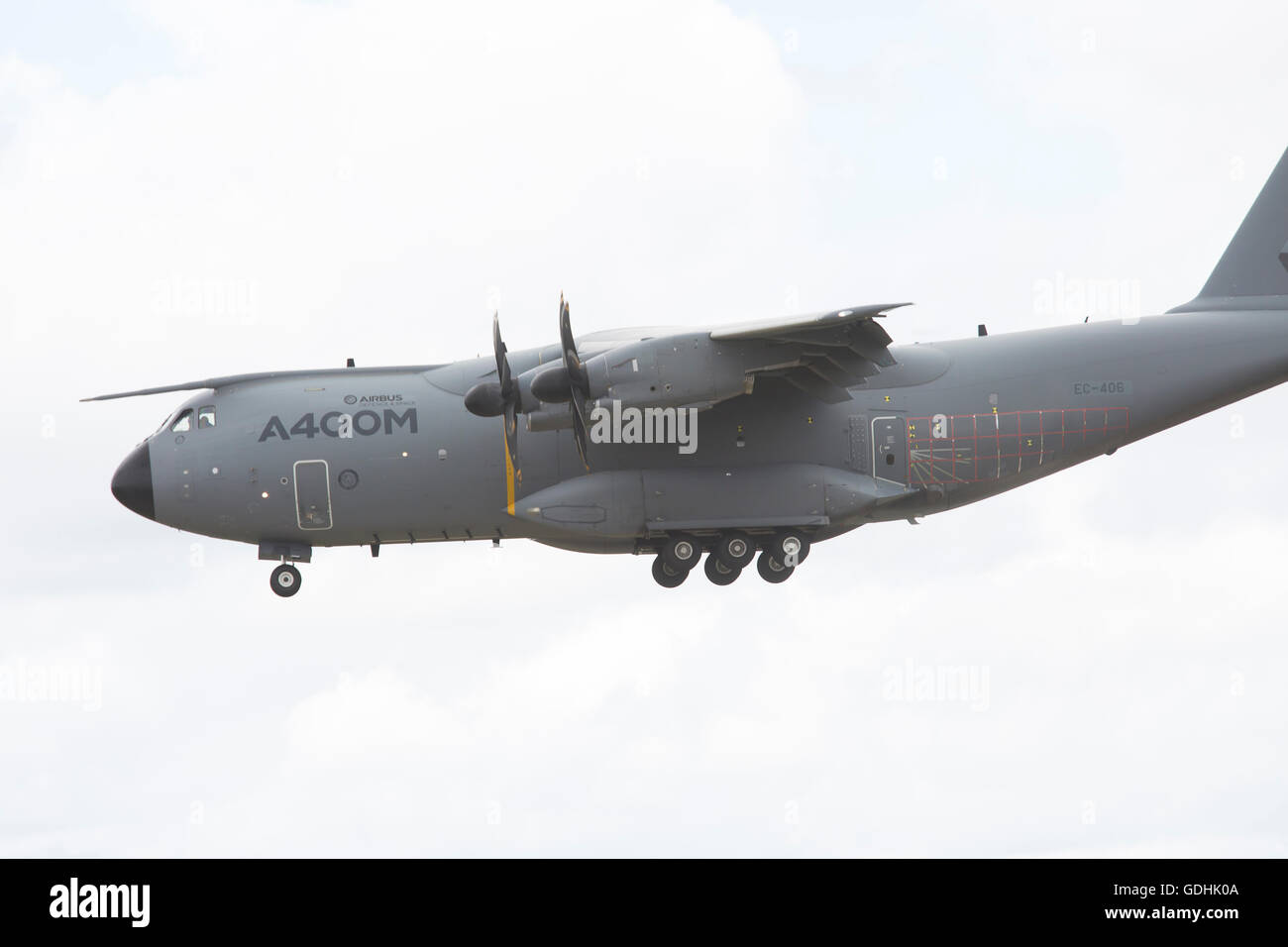 Farnborough, Großbritannien. 17. Juli 2016. A400M auf der Farnborough International Airshow 2016 Kredit: Keith Larby/Alamy Live-Nachrichten Stockfoto