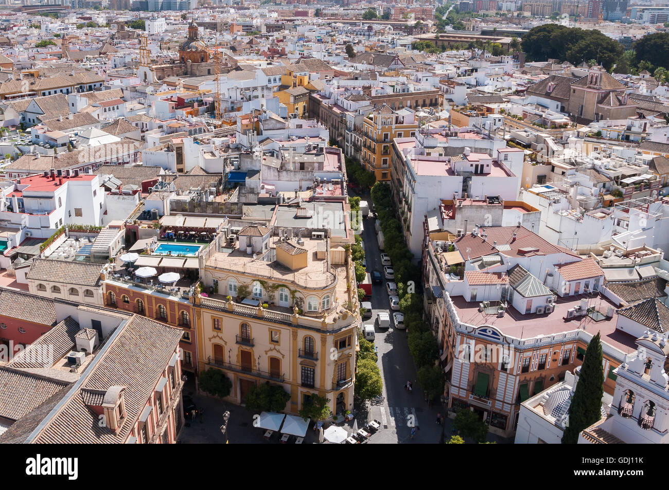 Blick von der Dachterrasse der Stadt Sevilla in Spanien von der Giralda Turm Stockfoto