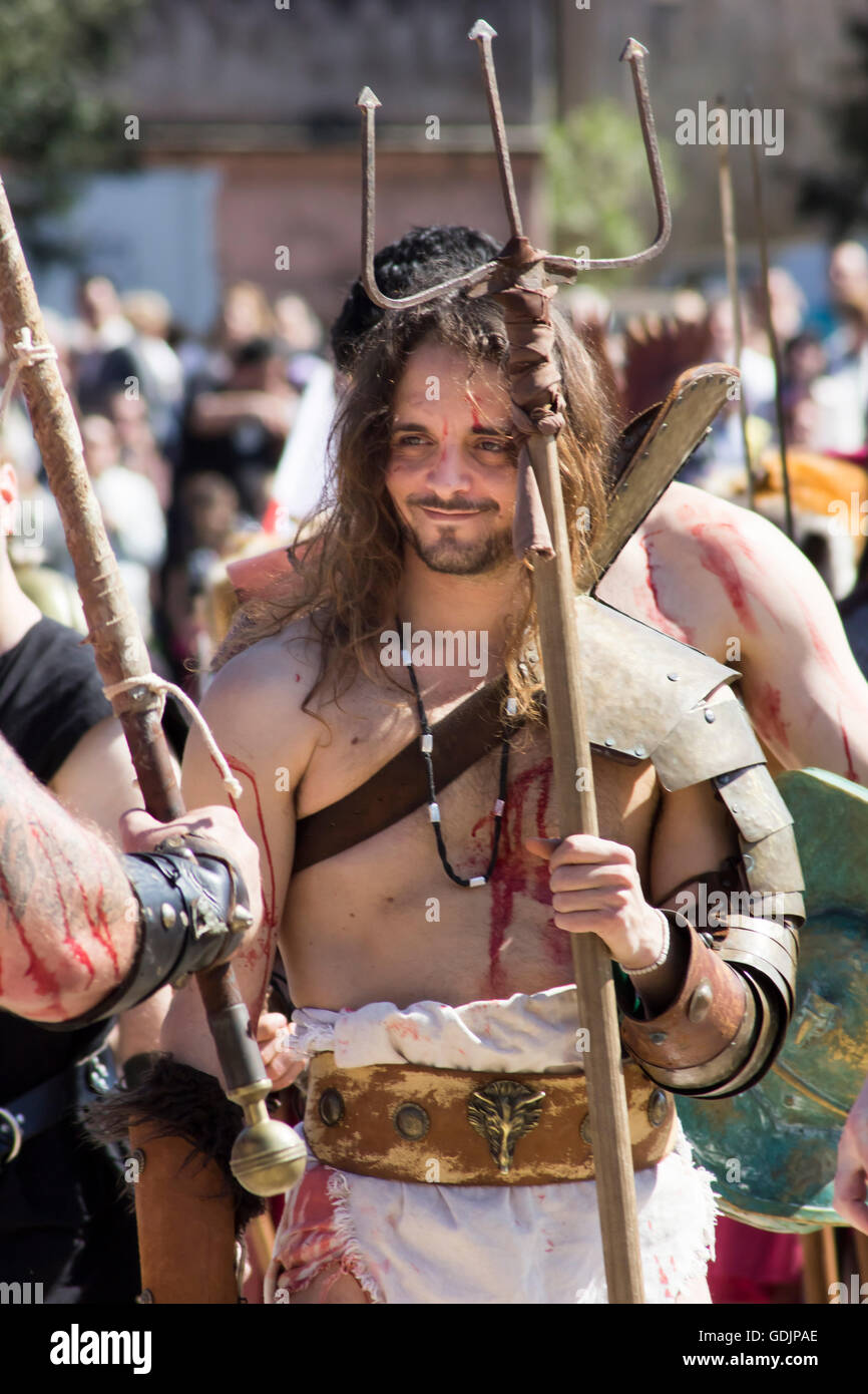 Gladiator zu kämpfen, während Weihnachten von Rom im Circus Maximus Stockfoto