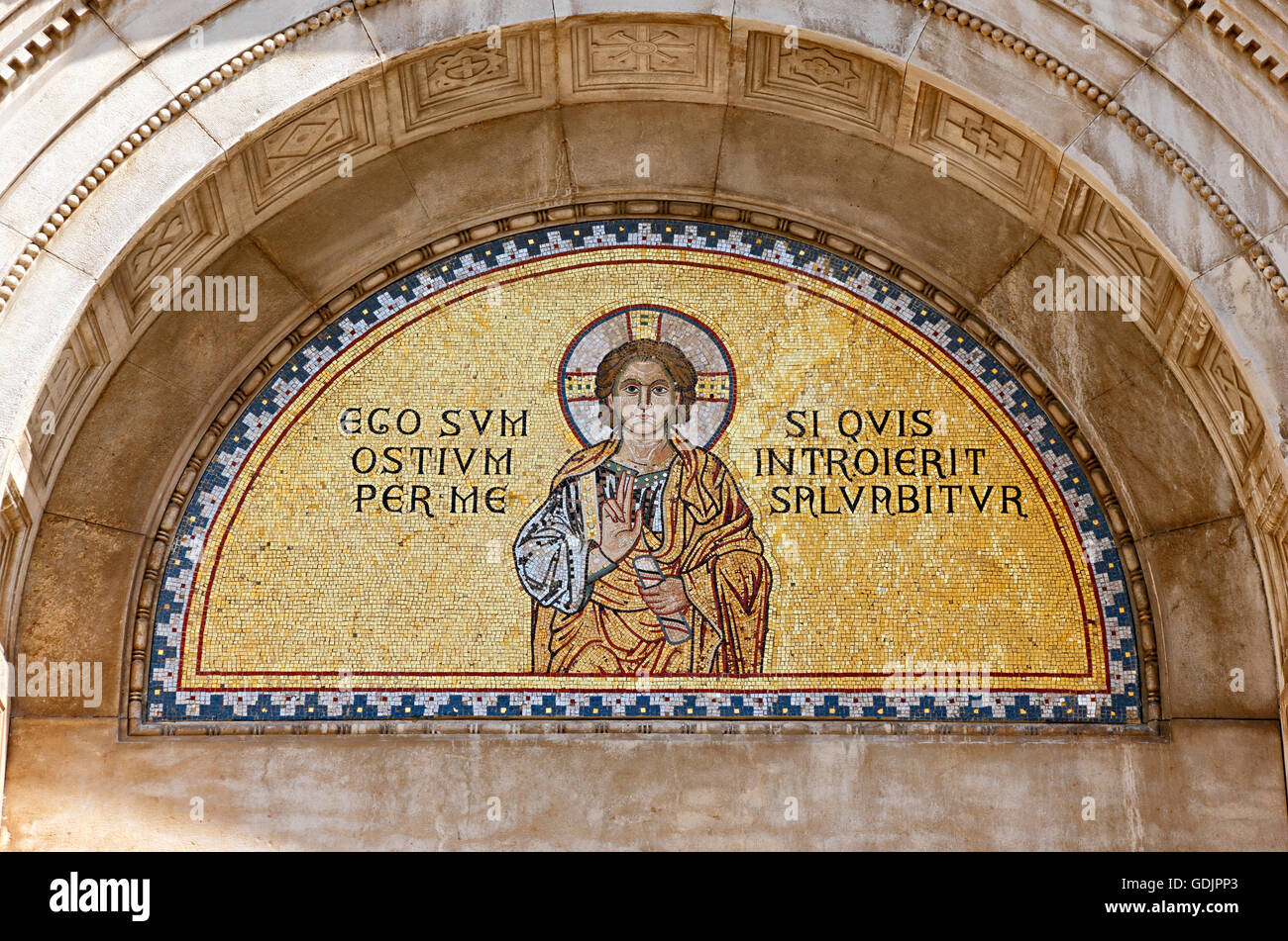 Porec, Mosaik über dem Eingang zur Basilika Stockfoto