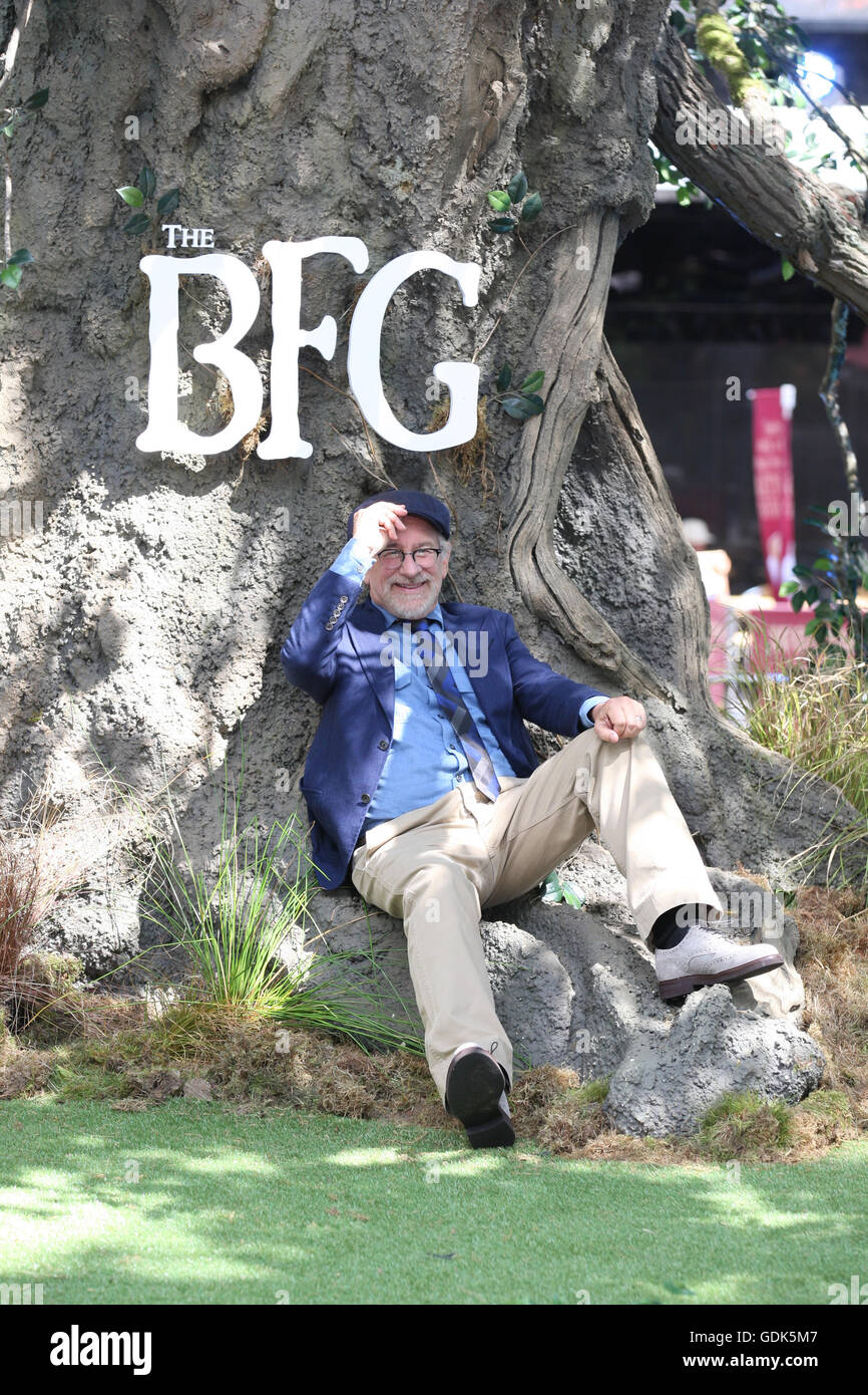 Regisseur Steven Spielberg besuchen die UK-Premiere von The BFG im Odeon Leicester Square in London - Jul, Stockfoto